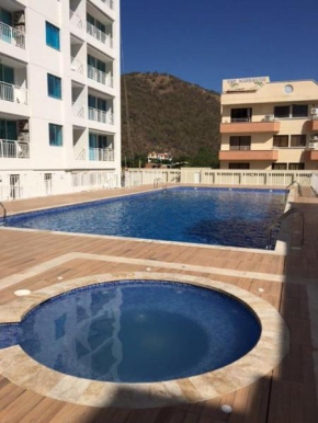 Rodadero Apartamento Elegante y con Piscina No 11-13